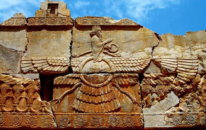 کتیبه های و نقش فروهر هخامنشی 