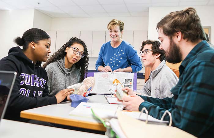 دانشجویان در کلاس درس