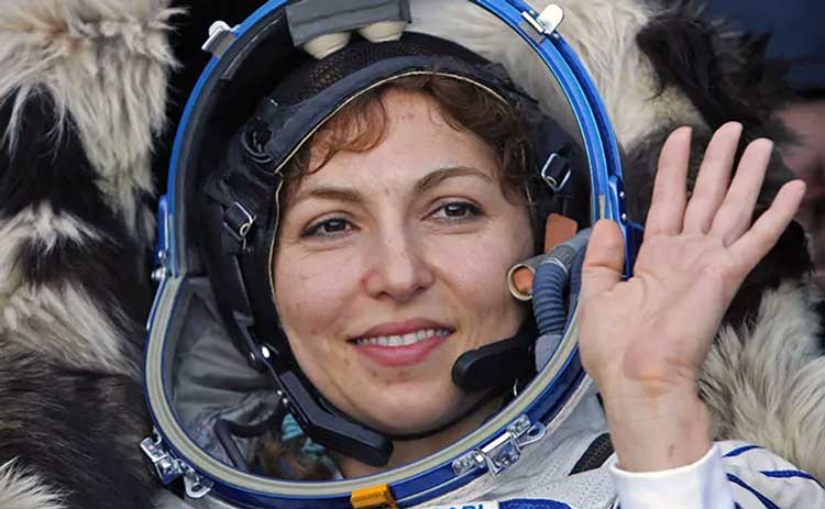 انوشه انصاری